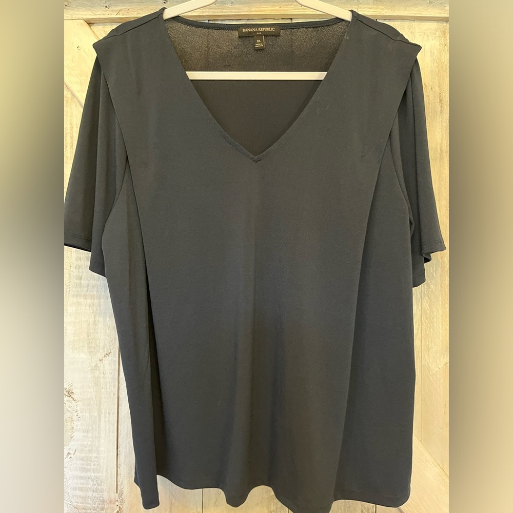 Banana Republic Women’s Navy Blue Short Sleeve V Neck Loose Fit Blouse Size XL